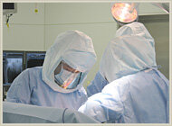 手術が行われている様子の写真